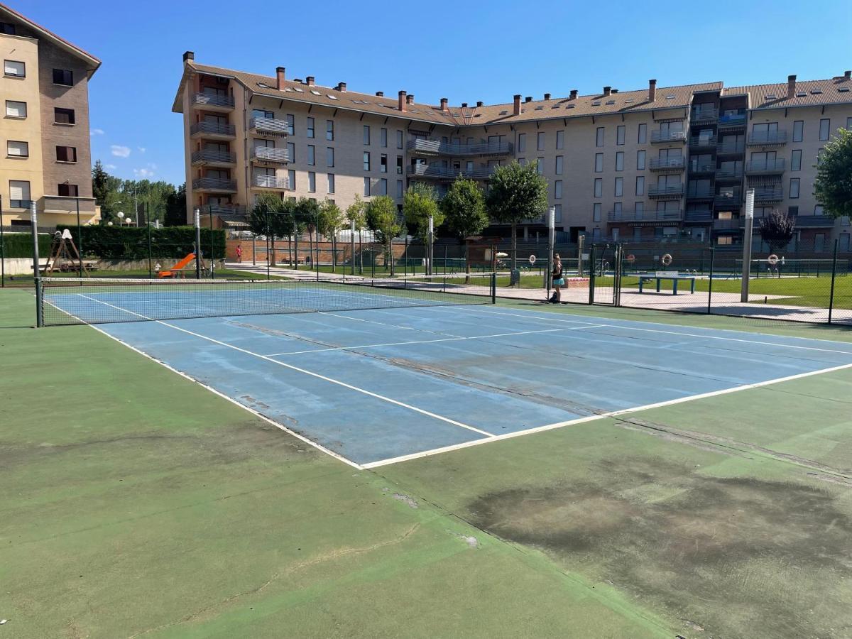 Penas De Aia Apartment Хака Екстериор снимка