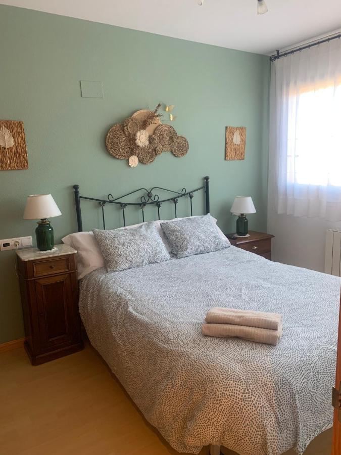 Penas De Aia Apartment Хака Екстериор снимка