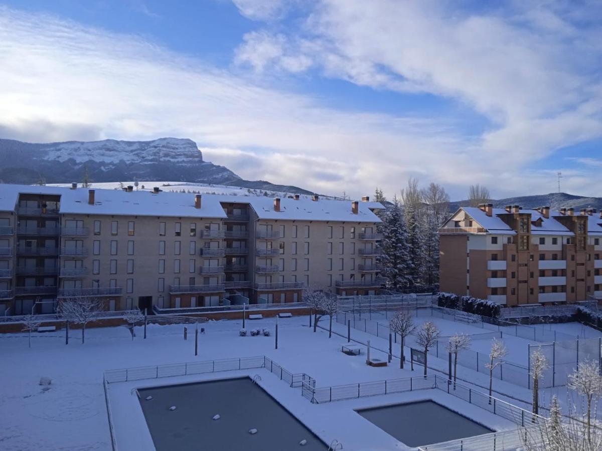 Penas De Aia Apartment Хака Екстериор снимка